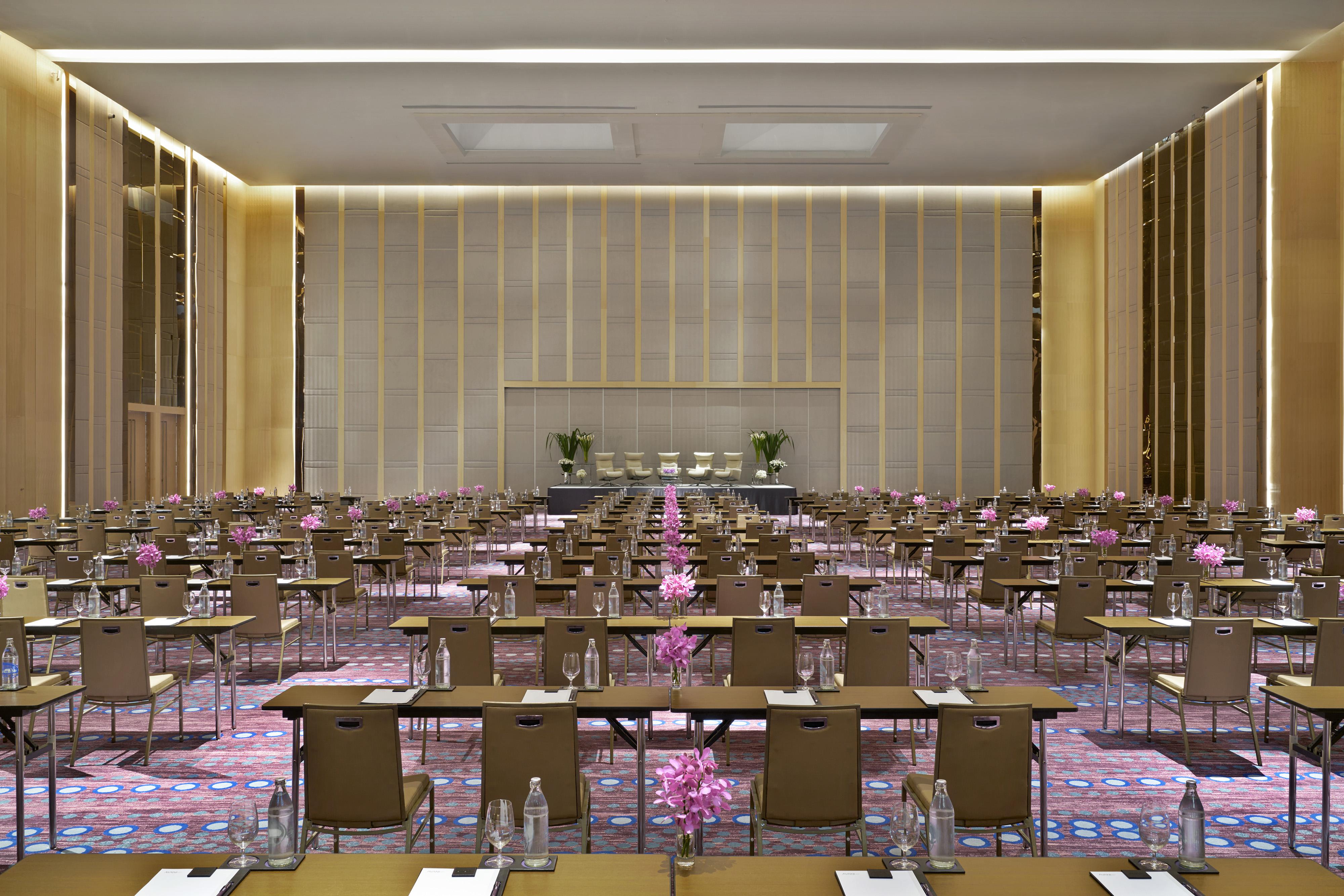 فندق أفاني+ ريفر سايد بانكوك المظهر الخارجي الصورة The Grand Ballroom