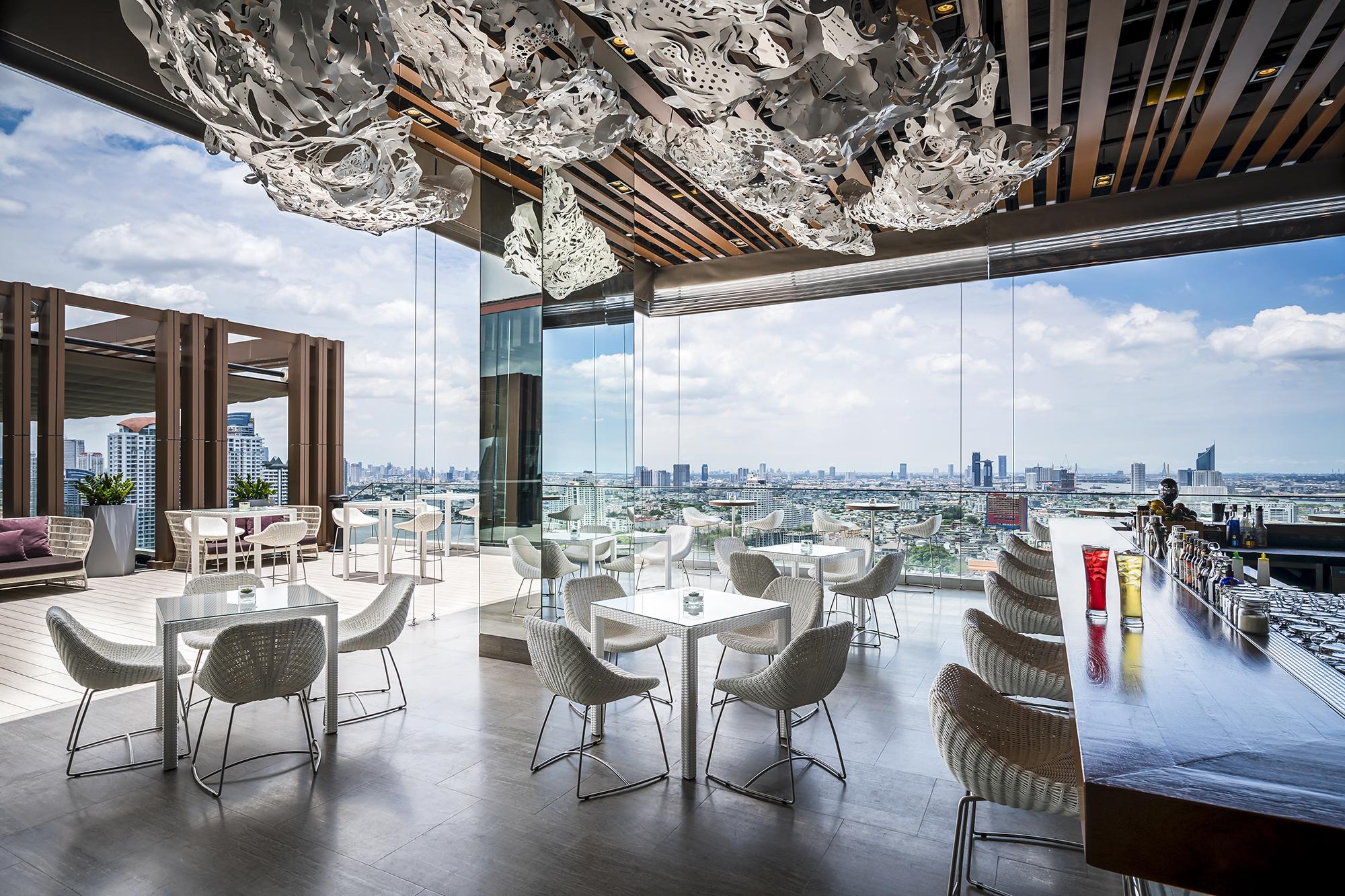 فندق أفاني+ ريفر سايد بانكوك المظهر الخارجي الصورة The 360° Sky Bar